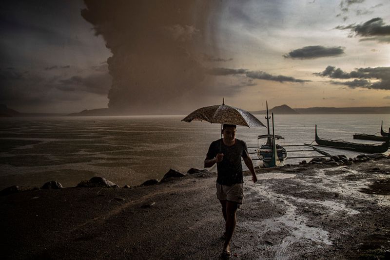 philippines taal vlovano eruptions photo story