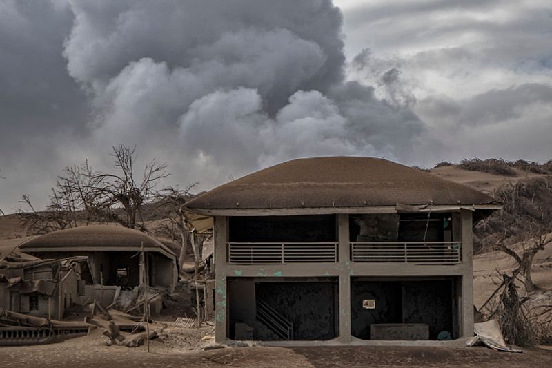 philippines taal vlovano eruptions photo story