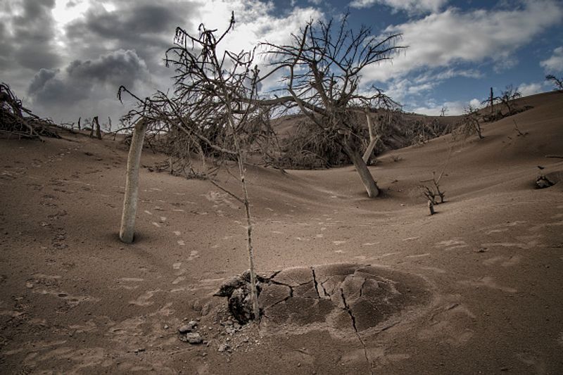 philippines taal vlovano eruptions photo story