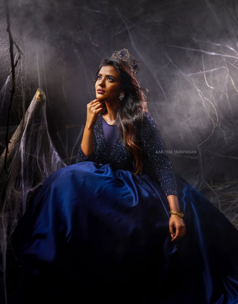 Simbu Jeeva Oviya aishwarya rajesh shruti haasan Give Pose to Celebrity Calendar