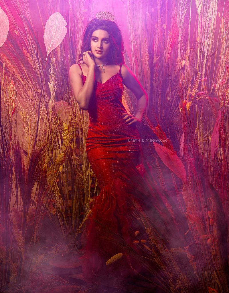Simbu Jeeva Oviya aishwarya rajesh shruti haasan Give Pose to Celebrity Calendar