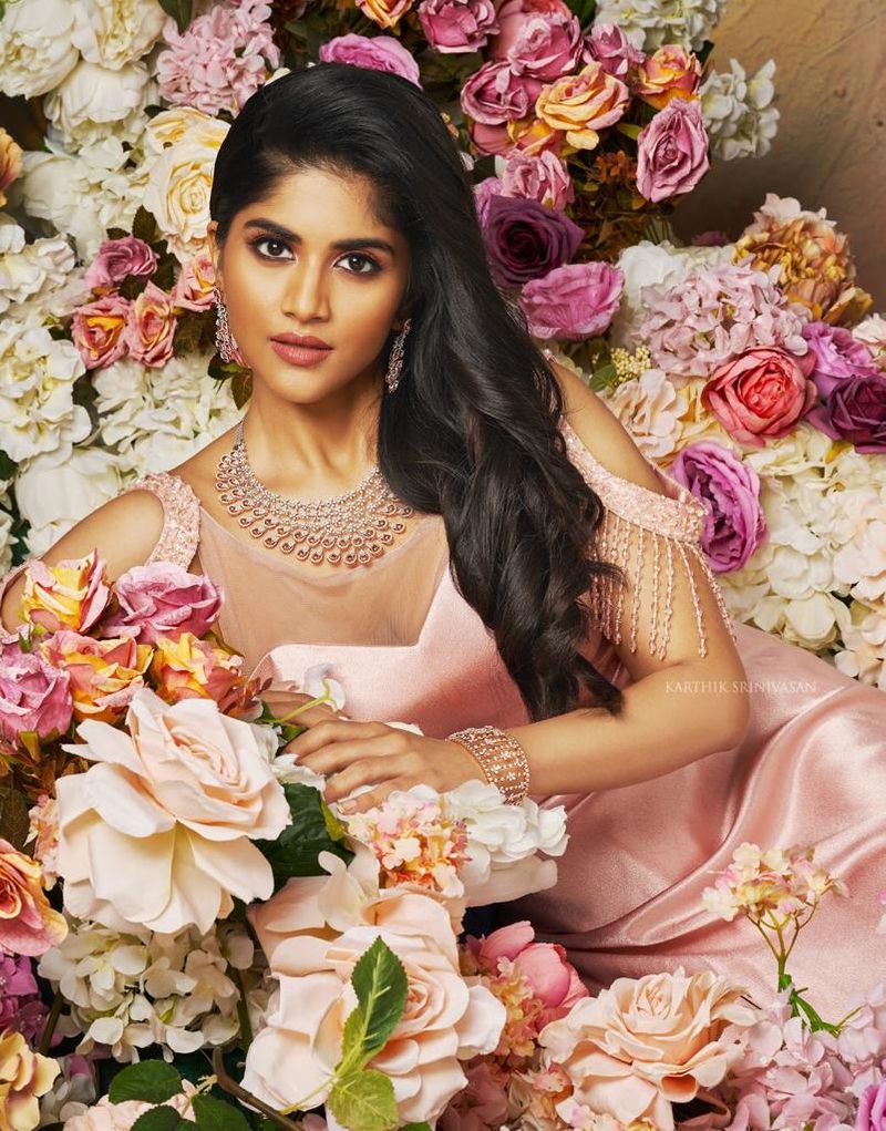 Simbu Jeeva Oviya aishwarya rajesh shruti haasan Give Pose to Celebrity Calendar