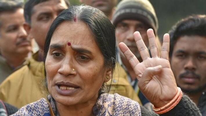 Nirbhaya's Mother Slams Lawyer Indira Jaisingh Nirbhaya's Mother Slams Lawyer Indira Jaisingh