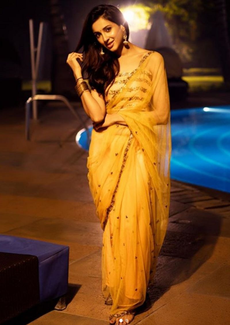 actress riya suman latest beautiful photo gallery