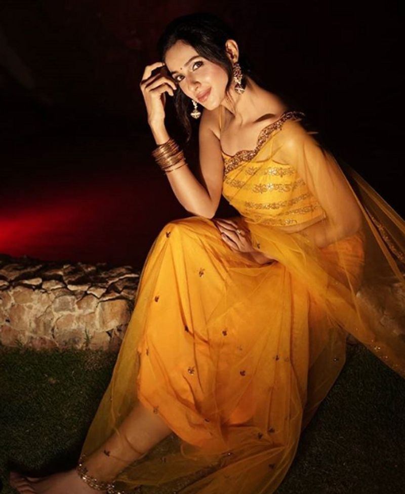 actress riya suman latest beautiful photo gallery