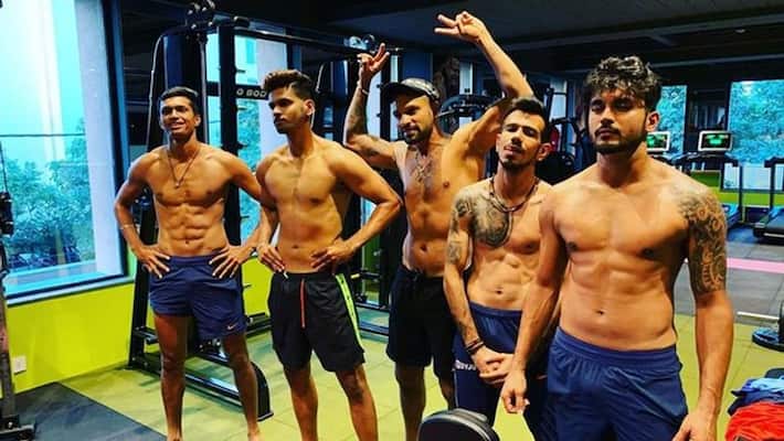 Team India player seen shirtless in gym, this all-rounder made a joke on social media KPB Team India player seen shirtless in gym, this all-rounder made a joke on social media KPB