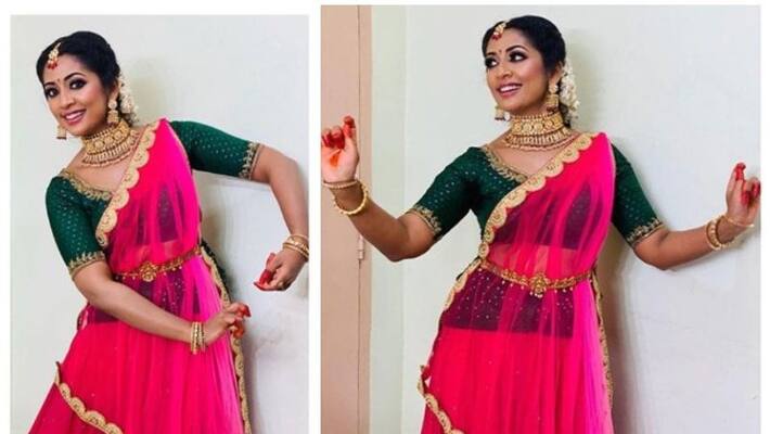 Navya Nairs shares her dance photo Navya Nairs shares her dance photo