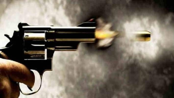 woman's body found at railway track and suspect commit suicide woman's body found at railway track and suspect commit suicide
