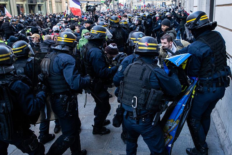 yellow vests protest against emmanuel macron french government
