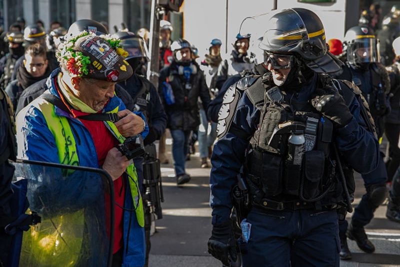 yellow vests protest against emmanuel macron french government