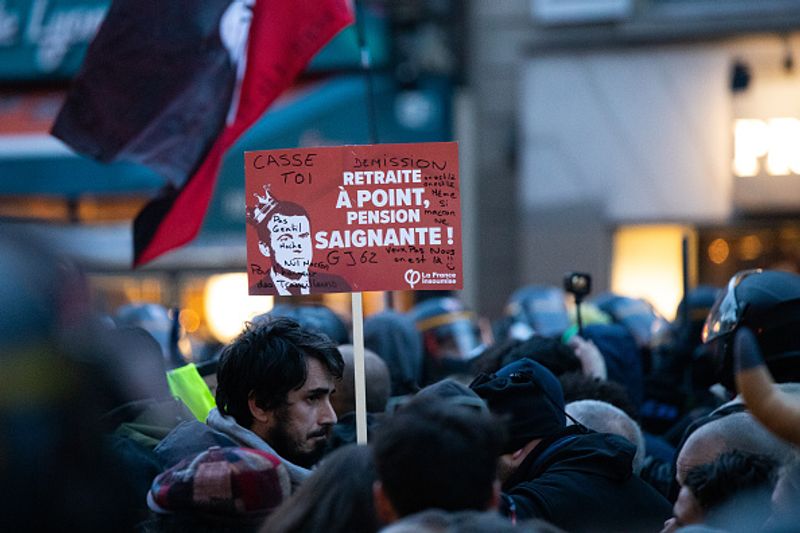 yellow vests protest against emmanuel macron french government