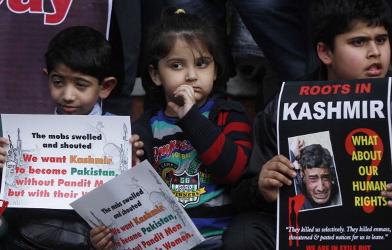 महिलाओं से सामुहिक दुष्कर्म के बाद उनकी हत्या कर दी गई थी। इसके बाद उन्हें घाटी से भागकर देश के अन्य भागों में आना पड़ा था। जहां वे आज भी अपने देश में शरणार्थियों के तौर पर रह रहे हैं। वे बताते हैं कि उनके पास उस वक्त सिर्फ तीन विकल्प थे, इस्लाम कबूल करो, मारे जाओ या कश्मीर छोड़कर चले जाओ। इस बात का जिक्र कई बार अनुपम खेर ने भी किया है।