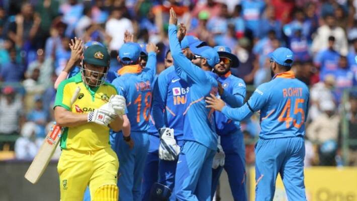 Reason behind Team India cricketers wearing black armbands against australia in Bengaluru odi Reason behind Team India cricketers wearing black armbands against australia in Bengaluru odi