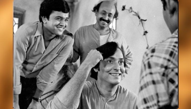 জয় বাবা ফেলুদাঃ এই ছবিটি মুক্তি পেয়েছিল প্রেক্ষাগৃহে ১৯৭৮ সালে। সত্যজিৎ রায়ের লেখা গল্প তাঁরই পরিচালনাতে তৈরি এই ছবিতে সৌমিত্র চট্টোপাধ্যায়কে দর্শকেরা পেয়েছিলেন এক ভিন্ন লুকে।