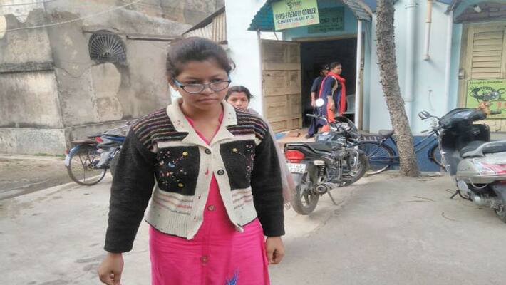 Housewife commits suicide after killing her infant daughter in Bandel Housewife commits suicide after killing her infant daughter in Bandel