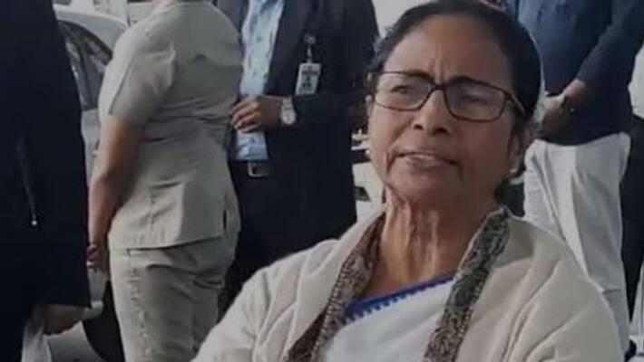 CM Mamata pay homage to Ex TMC Krishna Basu after his death CM Mamata pay homage to Ex TMC Krishna Basu after his death