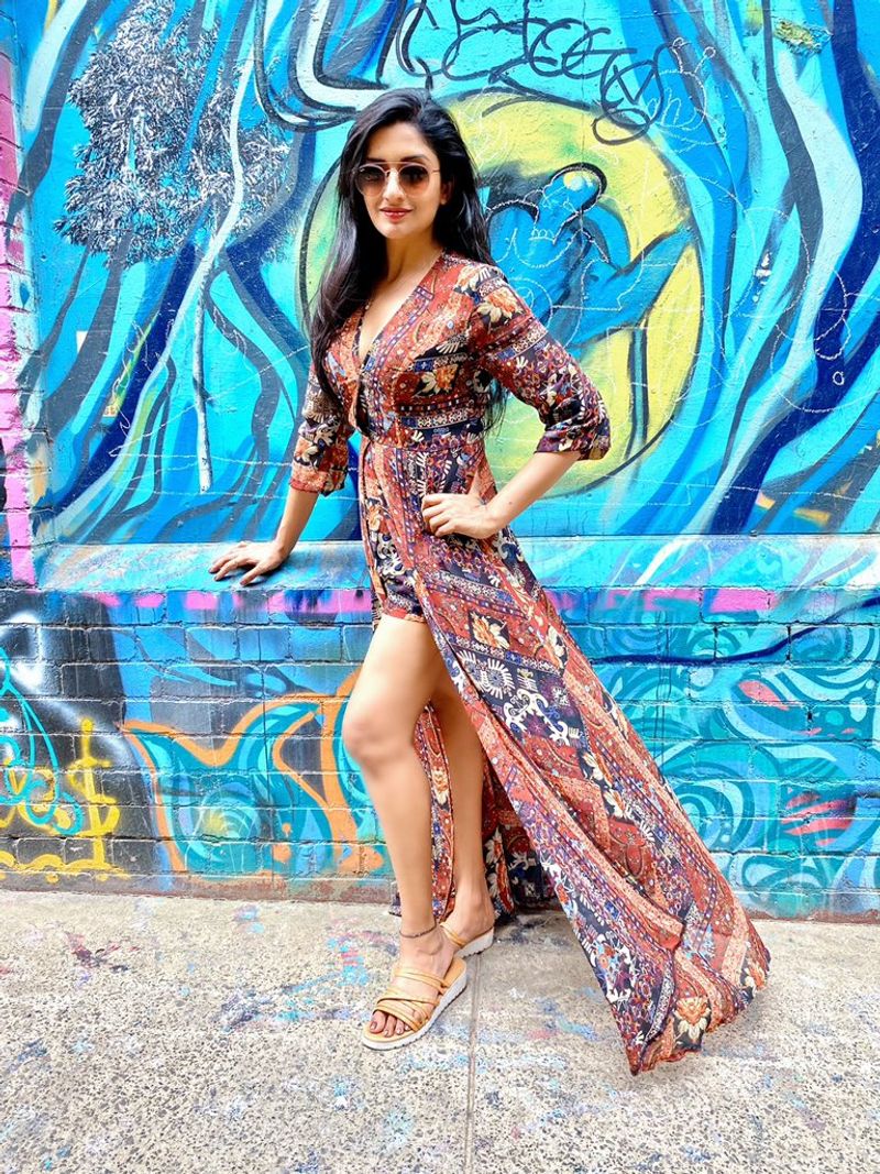 Actress Vimala Raman Hot Photo Shoot Going Viral