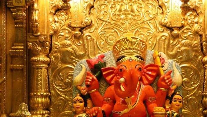 corona crisis siddhivinayak temple trust provide hand sanitizers to devotee corona crisis siddhivinayak temple trust provide hand sanitizers to devotee