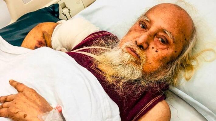 Bangladeshi man reunite with his family after 48 years with help of viral video Bangladeshi man reunite with his family after 48 years with help of viral video