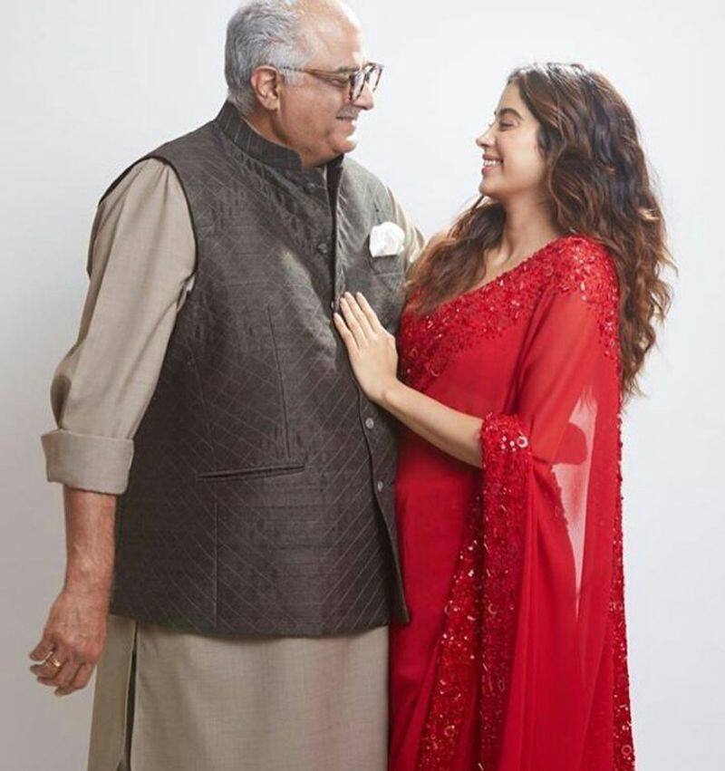 Sridevi Daughter Janhvikapoor Hot Red Saree Photos Going Viral