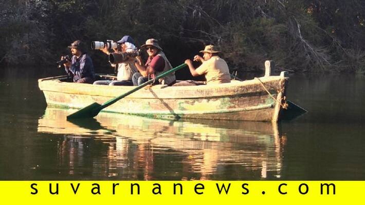 Anil Kumble enjoys boating and photography in Ranganathittu Anil Kumble enjoys boating and photography in Ranganathittu