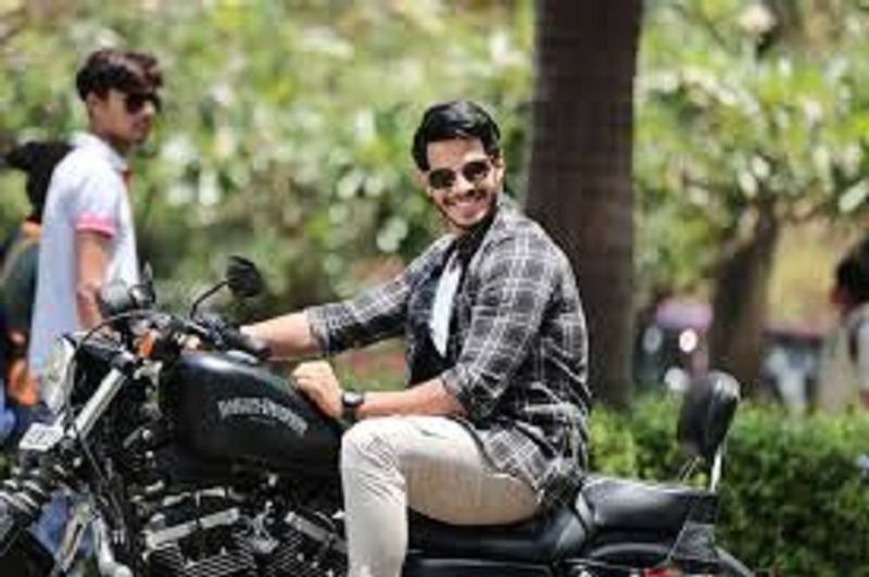 ಹರ್ಲೇಡೇವಿಡ್ಸನ್ ದುಬಾರಿ ಬೈಕ್ ಕೂಡ ನಿಖಿಲ್ ಬಳಿ ಇದೆ