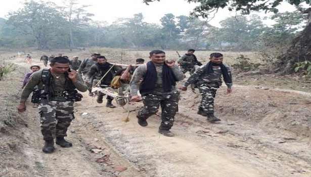 crpf police helped pregnant lady to go and admit in hospital in Chhattisgarh crpf police helped pregnant lady to go and admit in hospital in Chhattisgarh