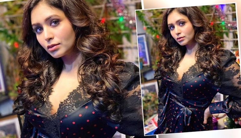 Bengali Actress Ritabhari Chakraborty looks hot in Black bikini photos goes Super Viral BRD