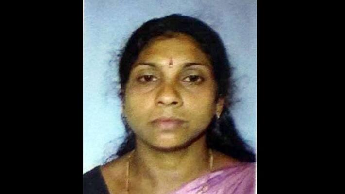 women died hit tipper lorry in mavelikara women died hit tipper lorry in mavelikara