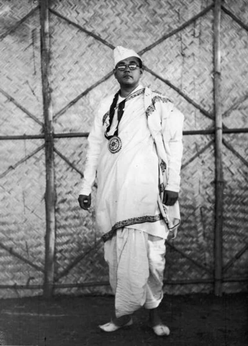 During the World War II (1939) he was forced to go to the war front as a part of the British Indian Army and was taken a prisoner of war by the Japanese. During Netaji’s visit to Japan, he selected some of the Indian prisoners of war to form the INA and Satyacharan was one of them.