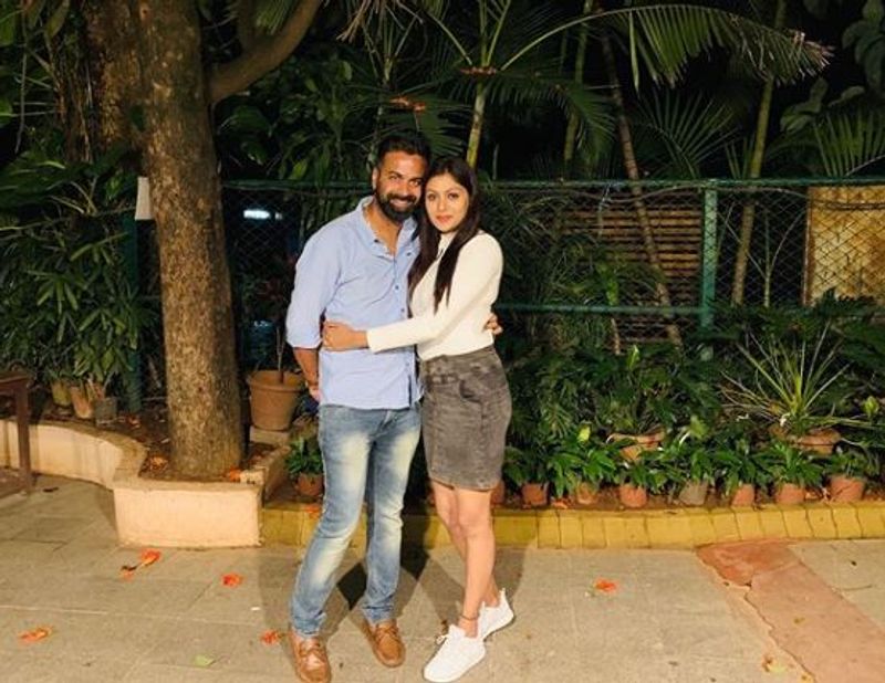 'ಕರ್ವ' ಹಾಗೂ 'ಕಥಾ ವಿಚಿತ್ರ' ಚಿತ್ರದಲ್ಲಿ ಅನು ನಟಿಸಿದ್ದಾರೆ.