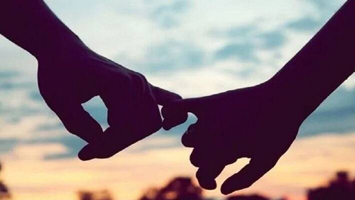 Agra 22 year old booked for falling in love with 60 year old Agra 22 year old booked for falling in love with 60 year old