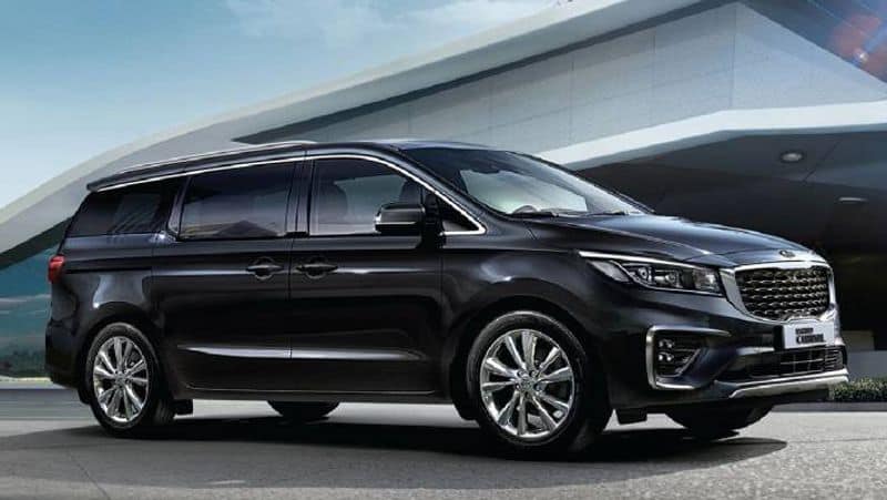 Kia carnival mpv car create record just one day after pre bookings