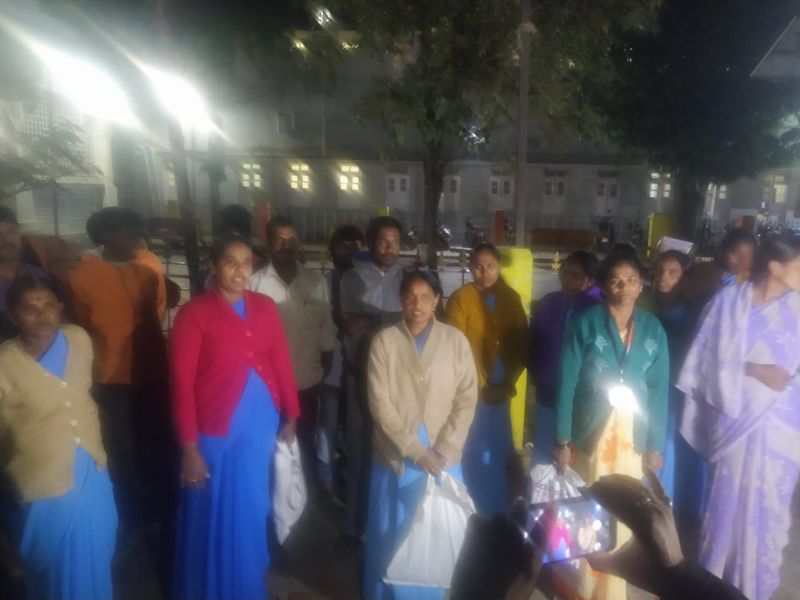 Health Minister Sriramulu Stayed In Chitradurga District Hospital