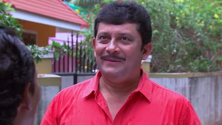 thattem muttem fame ayakumar Parameshwaran arjunan shares photos of five generation thattem muttem fame ayakumar Parameshwaran arjunan shares photos of five generation