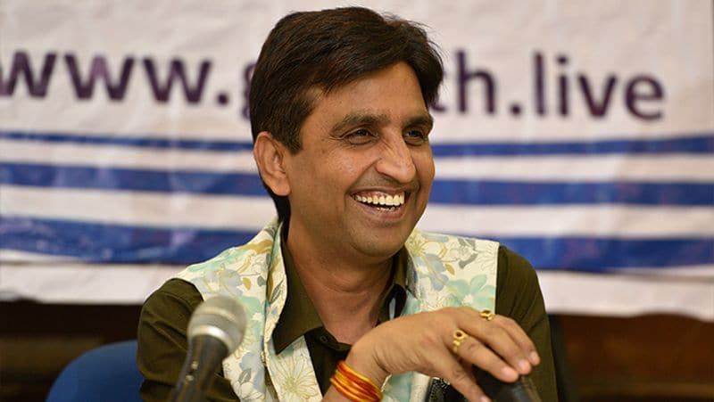 कुमार विश्वास: कवि से नेता बने कुमार विश्वास और अरविंद केजरीवाल अन्ना हजारे के नेतृत्व में इंडिया अगेंस्ट करप्शन आंदोलन में साथ शामिल हुए थे फिर साथ में आम आदमी पार्टी की स्थापना भी की थी। 2018 में AAP प्रमुख अरविंद केजरीवाल के साथ मतभेद का हवाला देते हुए पार्टी से खुद को अलग कर लिया था।