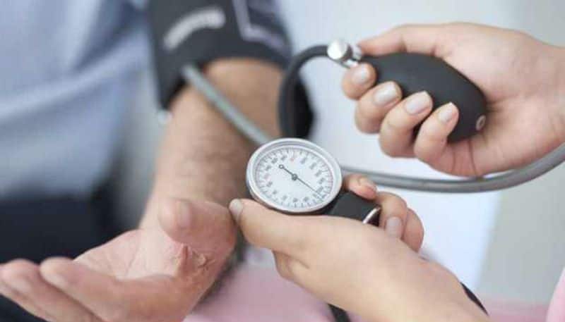 major signs which indicates high blood pressure