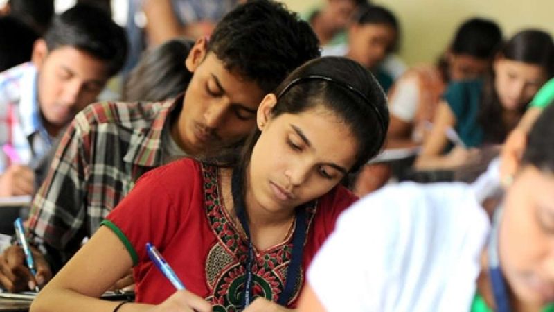 स्कॉलरशिप से जुड़ी महत्वपूर्ण जानकारी (Commonwealth Scholarship details)
इस स्कॉलरशिप के लिए आवेदकों को प्रिलिम्स इंटरव्यू के आधार पर शॉर्टलिस्ट किया जाता है। प्रीलिम्स इंटरव्यू का आयोजन मानव संसाधन विकास मंत्रालय द्वारा करवाया जाता है।
