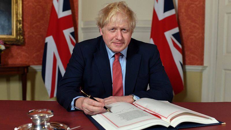 britain pm Boris Johnson moveed to icu for corona treatment