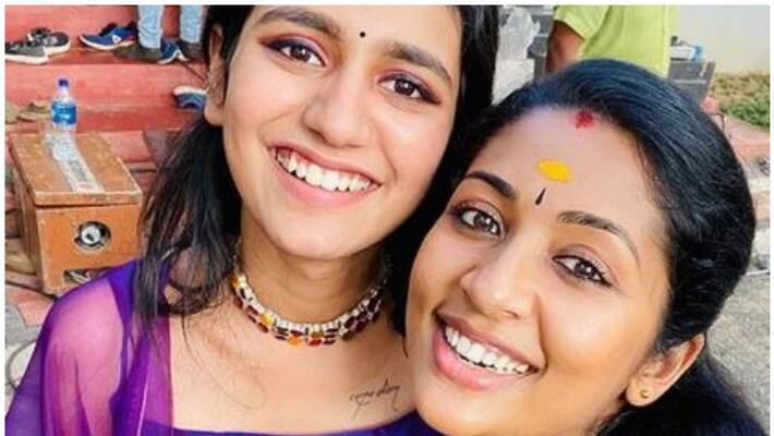 Priya Warrier visits Navya Nairs film set Priya Warrier visits Navya Nairs film set