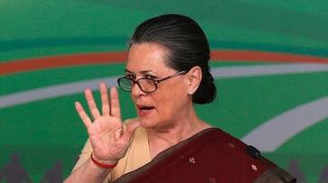 Congress angry over not calling Sonia for banquet, many leaders will not join