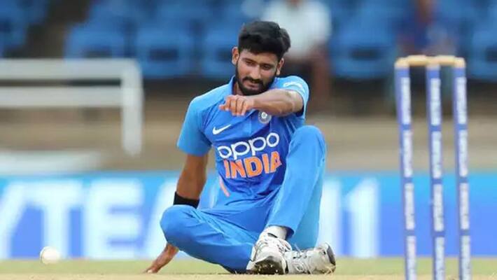 Team India pacer Khaleel Ahmed hospitalised, going to miss Ranji trophy 2022 season Team India pacer Khaleel Ahmed hospitalised, going to miss Ranji trophy 2022 season