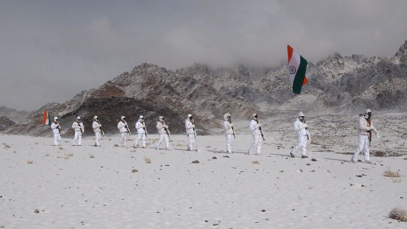height of 17000 feet minus 20 degrees himweers celebrates indian republic day