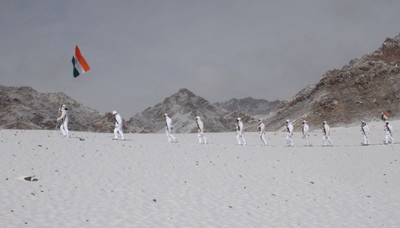 height of 17000 feet minus 20 degrees himweers celebrates indian republic day