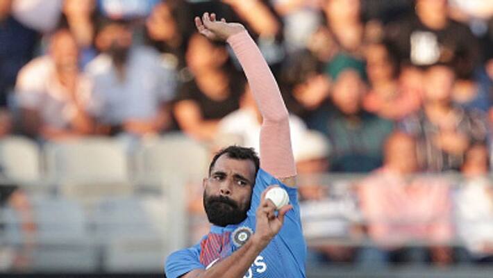 Mohammed Shami urges everyone to stay indoors during 21-day lockdown period Mohammed Shami urges everyone to stay indoors during 21-day lockdown period
