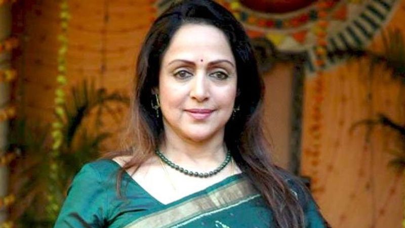 Hema Malini visits Buddha temple in Gaya