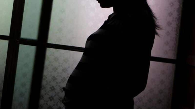 college student was pregnant by his lover