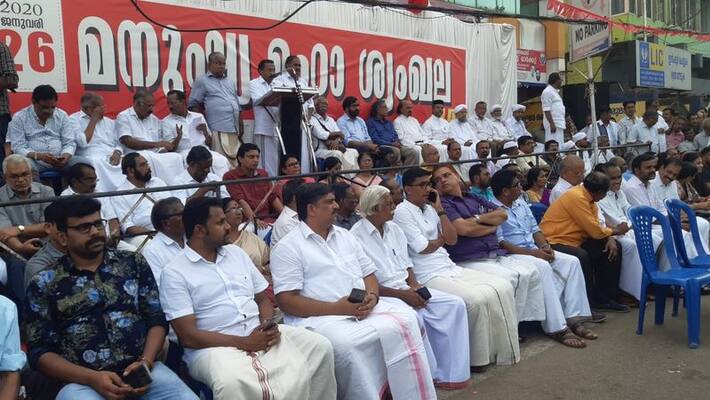 EK Sunni leaders joined in human chain conducted by ldf EK Sunni leaders joined in human chain conducted by ldf