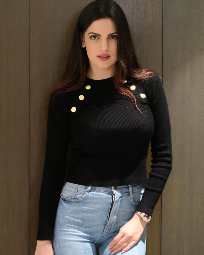 hardik pandya girlfriend natasa stankovic bikini photos