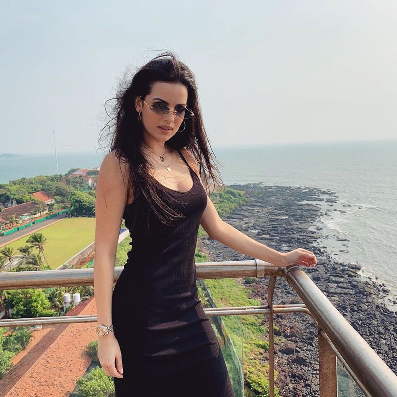 hardik pandya girlfriend natasa stankovic bikini photos